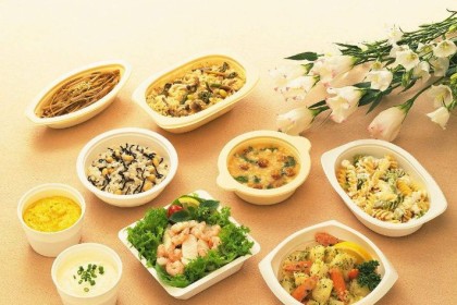 第戎餐饮区引入本地特色，打造独特球场美食文化  