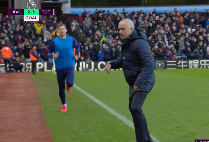  杜兰单刀赴会挑射得手，阿斯顿维拉绝杀谢菲联  